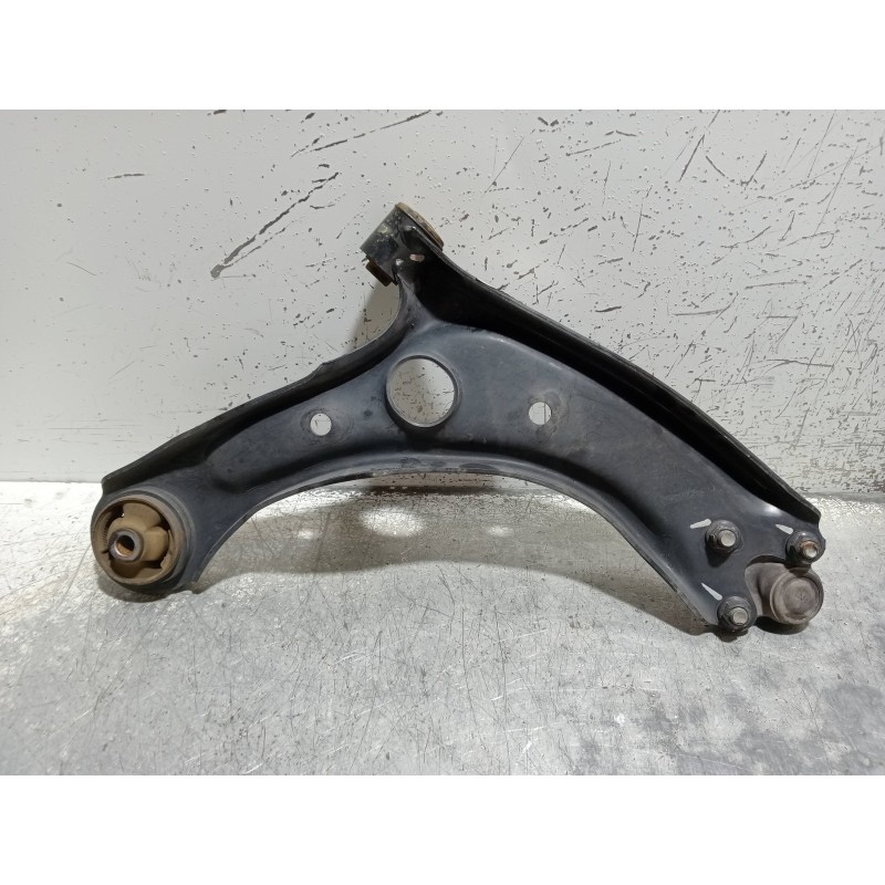 Recambio de brazo suspension inferior delantero izquierdo para kia sportage drive plus 2wd referencia OEM IAM 54500D7000  