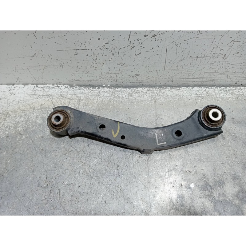 Recambio de brazo suspension superior trasero derecho para kia sportage drive plus 2wd referencia OEM IAM 55100D3050  