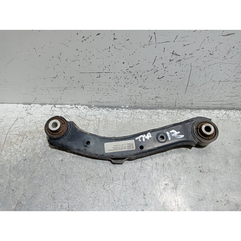Recambio de brazo suspension superior trasero izquierdo para kia sportage drive plus 2wd referencia OEM IAM 55100D3050  