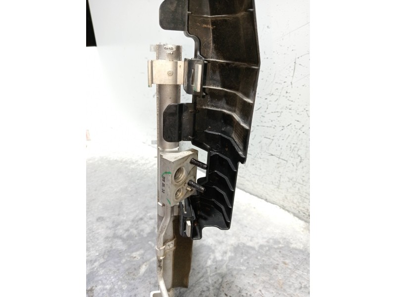 Recambio de condensador / radiador aire acondicionado para kia sportage drive plus 2wd referencia OEM IAM A11102124  