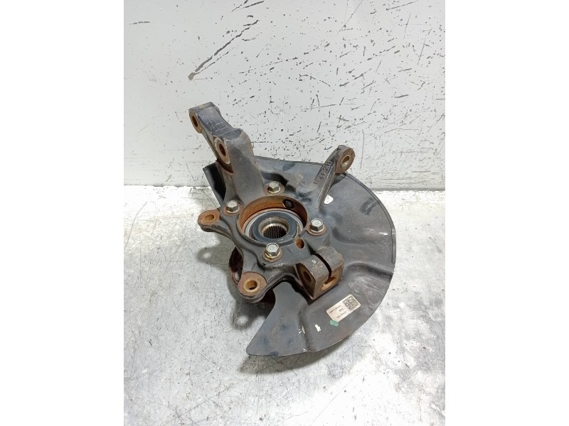 Recambio de mangueta delantera derecha para kia sportage drive plus 2wd referencia OEM IAM 51701D7500  