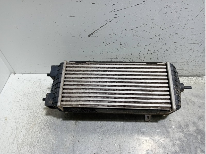 Recambio de intercooler para kia sportage drive plus 2wd referencia OEM IAM 282712U200  