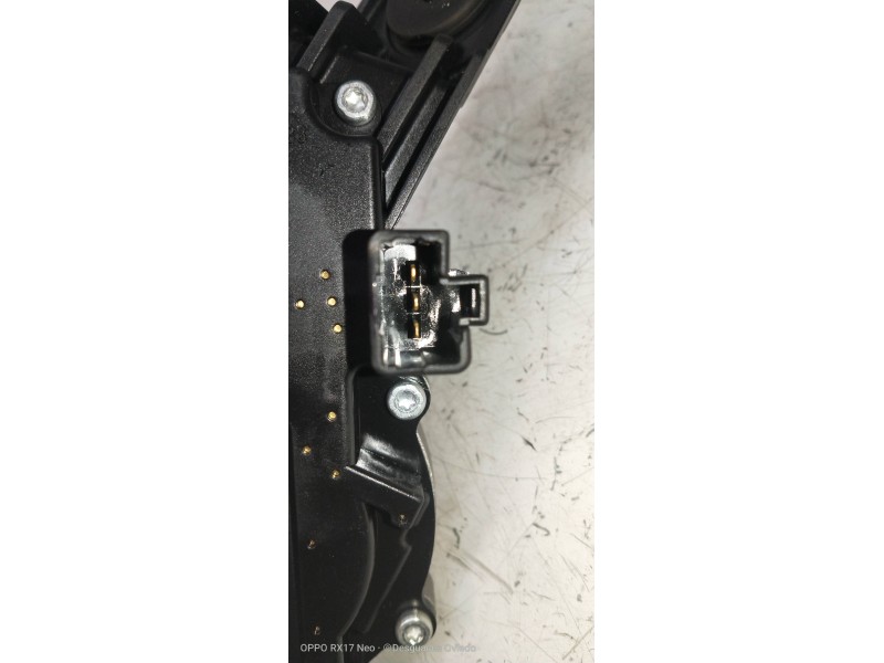 Recambio de motor limpia trasero para kia sportage drive plus 2wd referencia OEM IAM F00S2B2257 98700D9000 