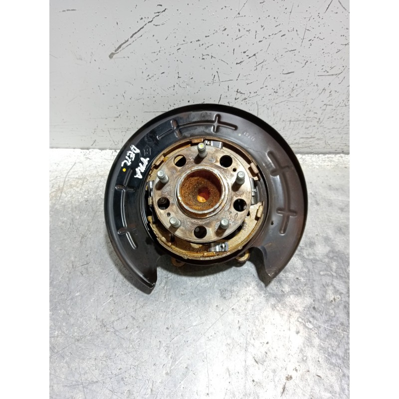 Recambio de mangueta trasera derecha para kia sportage drive plus 2wd referencia OEM IAM 52701D7000  