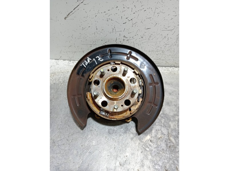 Recambio de mangueta trasera izquierda para kia sportage drive plus 2wd referencia OEM IAM 52700D7000  