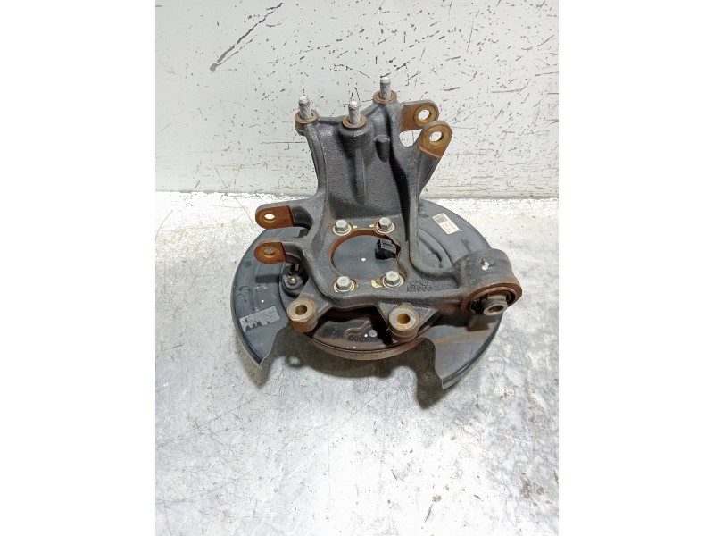 Recambio de mangueta trasera izquierda para kia sportage drive plus 2wd referencia OEM IAM 52700D7000  