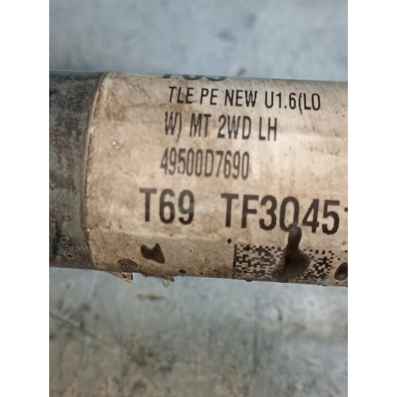 Recambio de transmision delantera izquierda para kia sportage drive plus 2wd referencia OEM IAM 49500D7690  