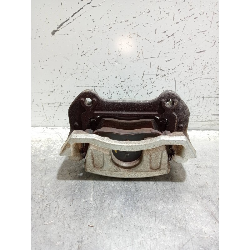 Recambio de pinza freno delantera derecha para kia sportage drive plus 2wd referencia OEM IAM 58130D7600  