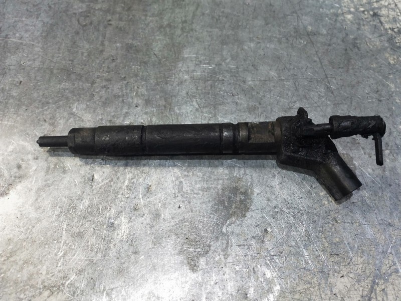 Recambio de inyector para mercedes sprinterii caja cerrada (desde 01.06) 2.1 cdi cat referencia OEM IAM   