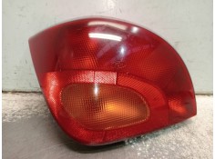 Recambio de piloto trasero izquierdo para ford fiesta berlina ghia referencia OEM IAM 93FG13N004BA  