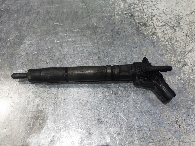 Recambio de inyector para mercedes sprinterii caja cerrada (desde 01.06) 2.1 cdi cat referencia OEM IAM   