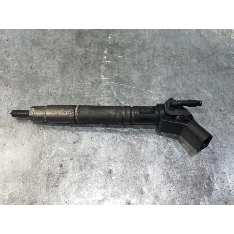 Recambio de inyector para mercedes sprinterii caja cerrada (desde 01.06) 2.1 cdi cat referencia OEM IAM   