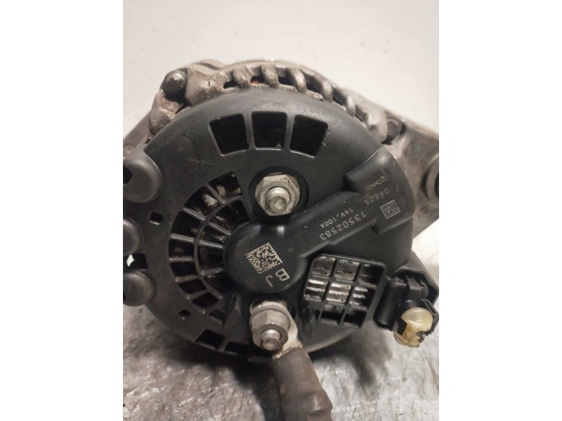 Recambio de alternador para opel insignia berlina cosmo referencia OEM IAM 13502583  