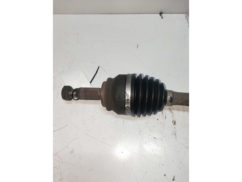 Recambio de transmision delantera derecha para dodge caliber 2.0 16v crd cat referencia OEM IAM P0510566AC  