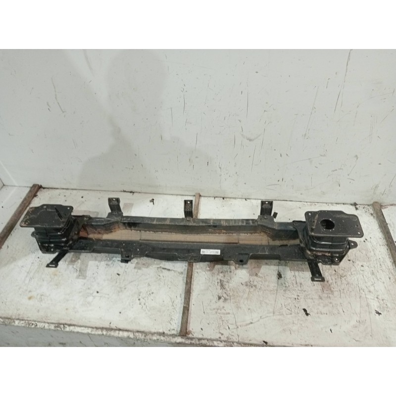 Recambio de refuerzo paragolpes trasero para kia sportage drive plus 2wd referencia OEM IAM   