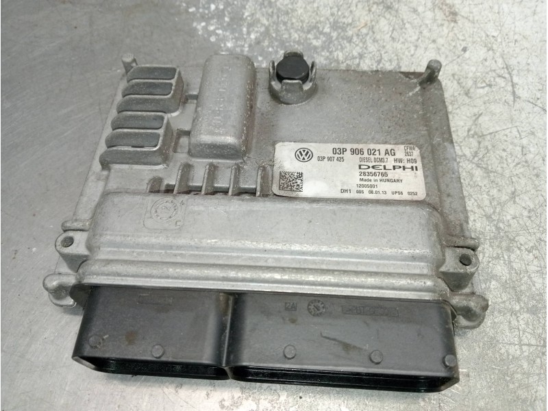 Recambio de centralita motor uce para volkswagen polo (6r1) crosspolo referencia OEM IAM 03P906021AG  