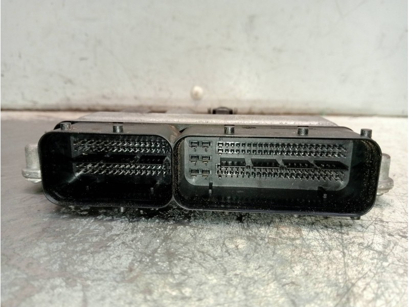 Recambio de centralita motor uce para volkswagen polo (6r1) crosspolo referencia OEM IAM 03P906021AG  