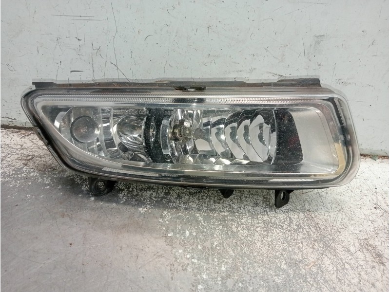 Recambio de faro antiniebla derecho para volkswagen polo (6r1) crosspolo referencia OEM IAM   