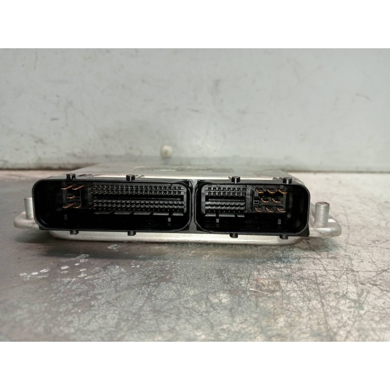 Recambio de centralita motor uce para audi a4 avant (8e) 2.5 tdi (114kw) referencia OEM IAM 0281011136 8E0907401P 