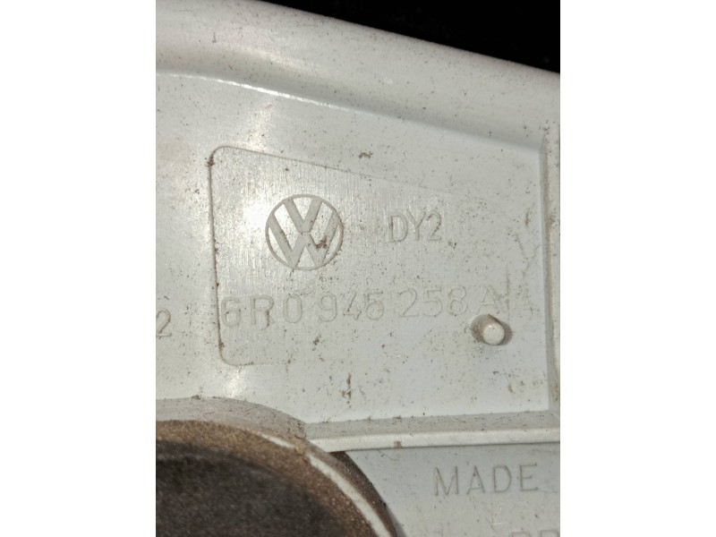 Recambio de piloto trasero derecho para volkswagen polo (6r1) crosspolo referencia OEM IAM 6R0945258A  