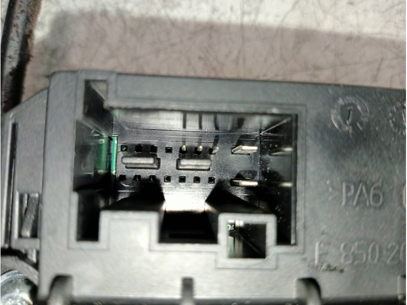 Recambio de elevalunas trasero izquierdo para volkswagen polo (6r1) crosspolo referencia OEM IAM 6R0959811G  