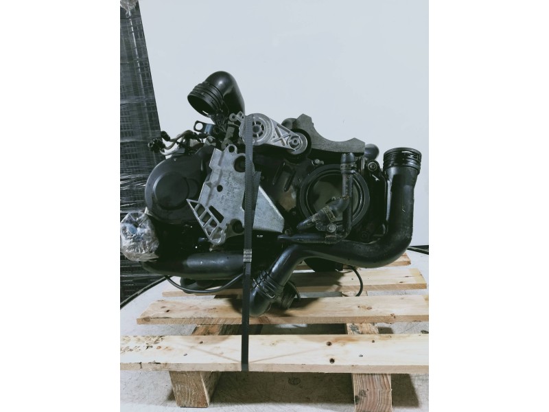 Recambio de motor completo para volkswagen touran (1t1) conceptline referencia OEM IAM AVQ 048666 