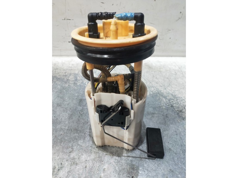 Recambio de bomba combustible para volkswagen polo (6r1) crosspolo referencia OEM IAM 6R0919050M A2C30315700 