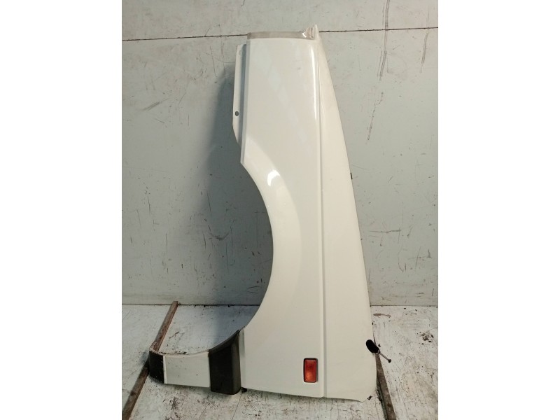 Recambio de aleta delantera izquierda para volkswagen passat berlina (312) cl referencia OEM IAM   