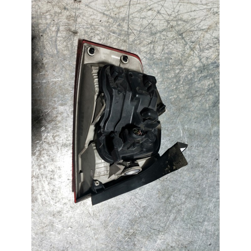 Recambio de piloto trasero derecho para audi a4 berlina (8e) 2.0 tdi 16v (103kw) referencia OEM IAM 8E5945096  