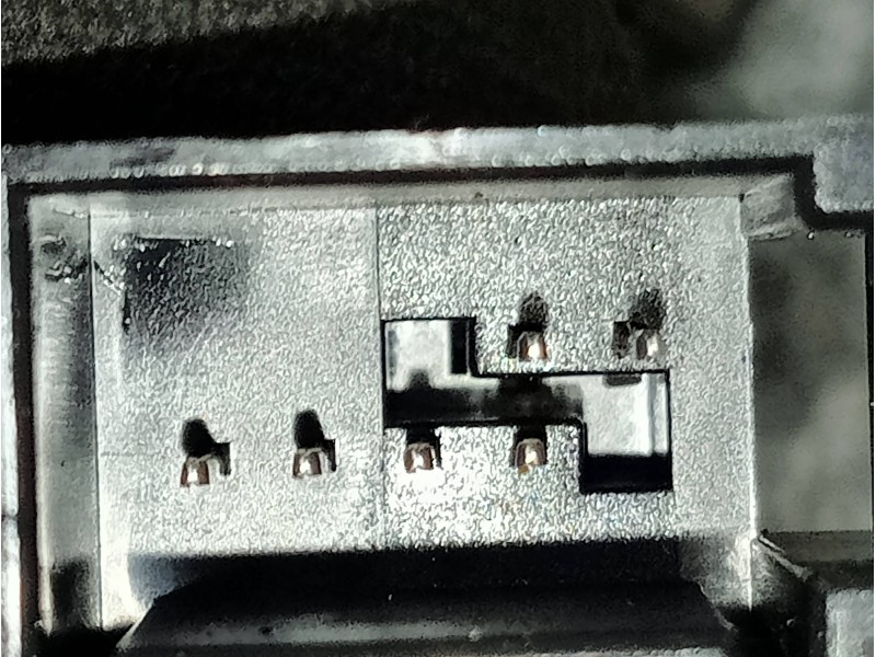 Recambio de mando luces para audi a6 berlina (4b2) 2.4 quattro referencia OEM IAM 8L0953513J  