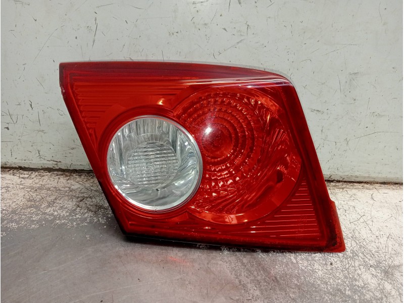 Recambio de piloto trasero izquierdo interior para chevrolet lacetti 2.0 diesel cat referencia OEM IAM   