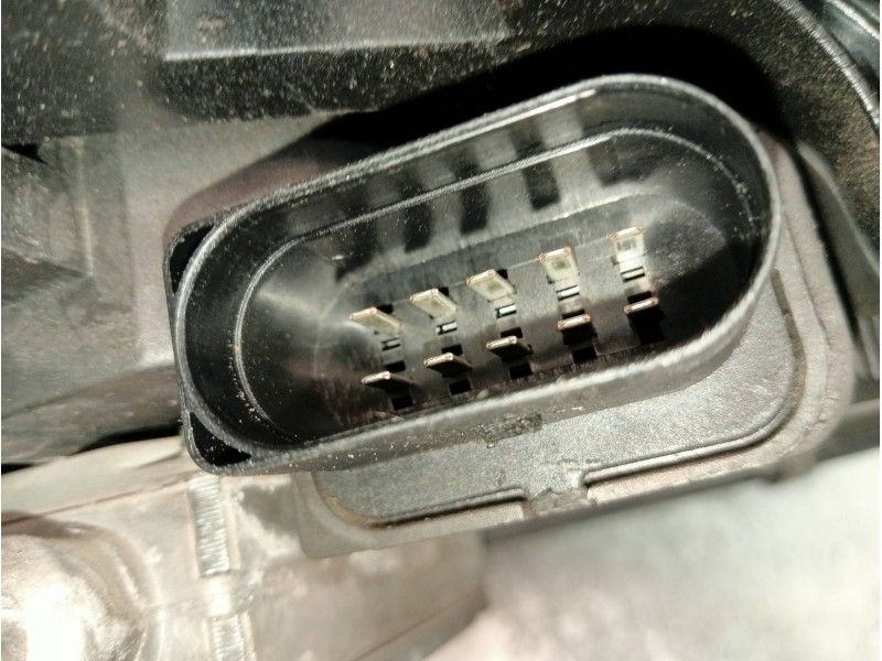 Recambio de faro izquierdo para audi a6 berlina (4b2) 2.4 quattro referencia OEM IAM 15592300LI 5DV00776071 