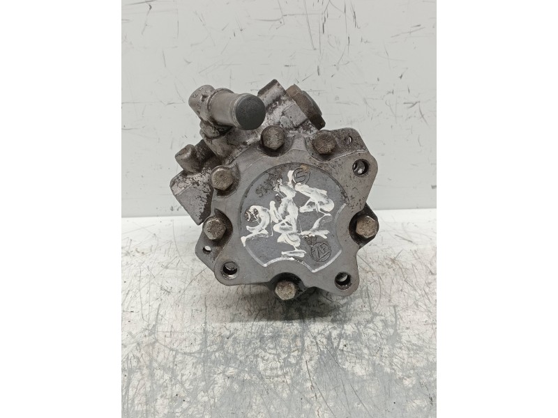 Recambio de bomba direccion para audi a4 avant (8e) 2.5 tdi (114kw) referencia OEM IAM   