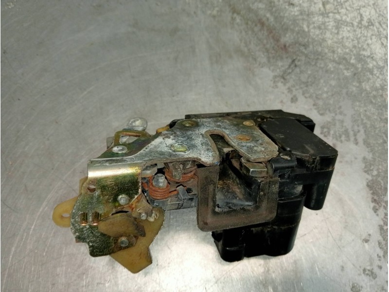 Recambio de motor cierre centralizado delantero izquierdo para fiat brava (182) 1.8 16v / 16v 115 elx referencia OEM IAM   5P