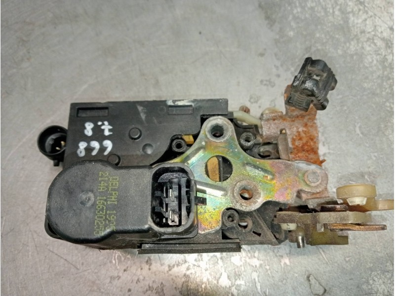 Recambio de motor cierre centralizado delantero izquierdo para fiat brava (182) 1.8 16v / 16v 115 elx referencia OEM IAM   5P