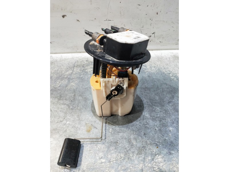 Recambio de bomba combustible para citroen c5 berlina feel edition referencia OEM IAM 96775386 28500630 28502472