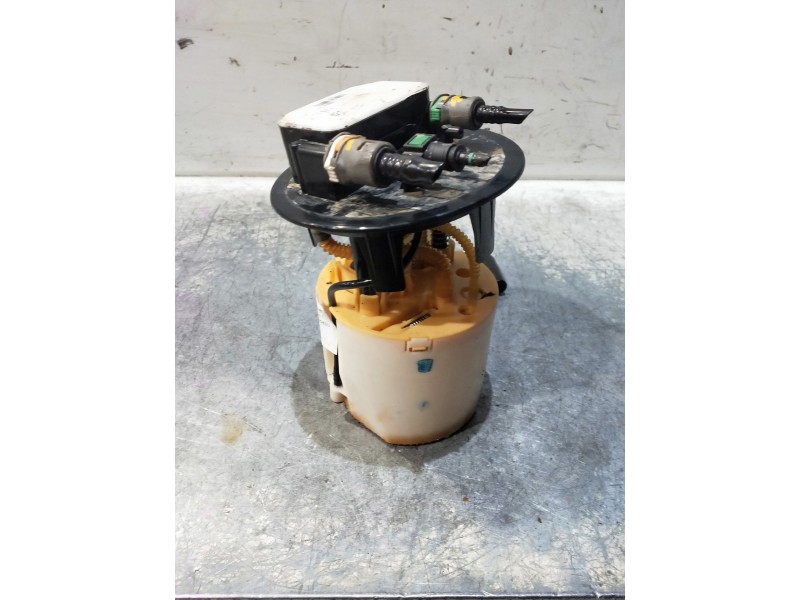 Recambio de bomba combustible para citroen c5 berlina feel edition referencia OEM IAM 96775386 28500630 28502472
