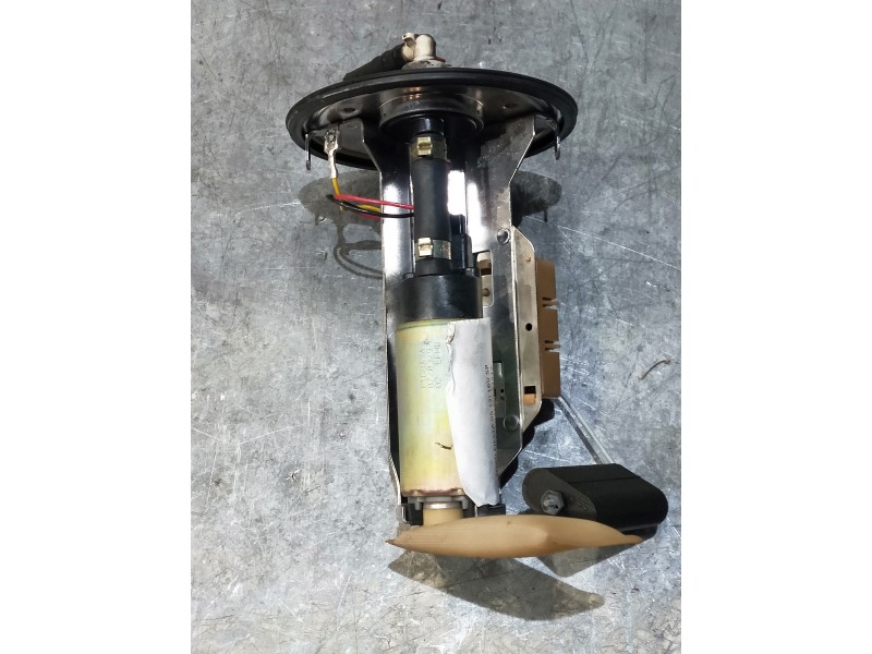 Recambio de bomba combustible para ford fiesta berlina ghia referencia OEM IAM F1DUA3A  