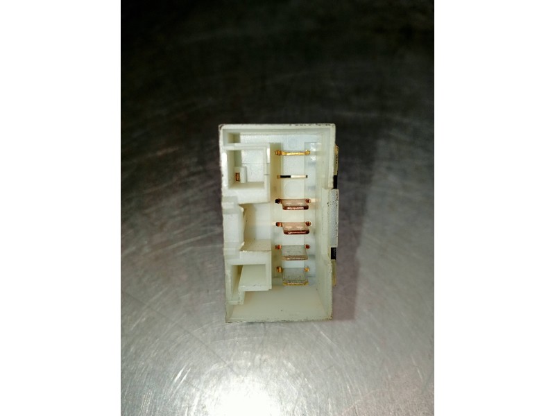 Recambio de mando elevalunas delantero derecho para fiat brava (182) 1.8 16v / 16v 115 elx referencia OEM IAM   5P