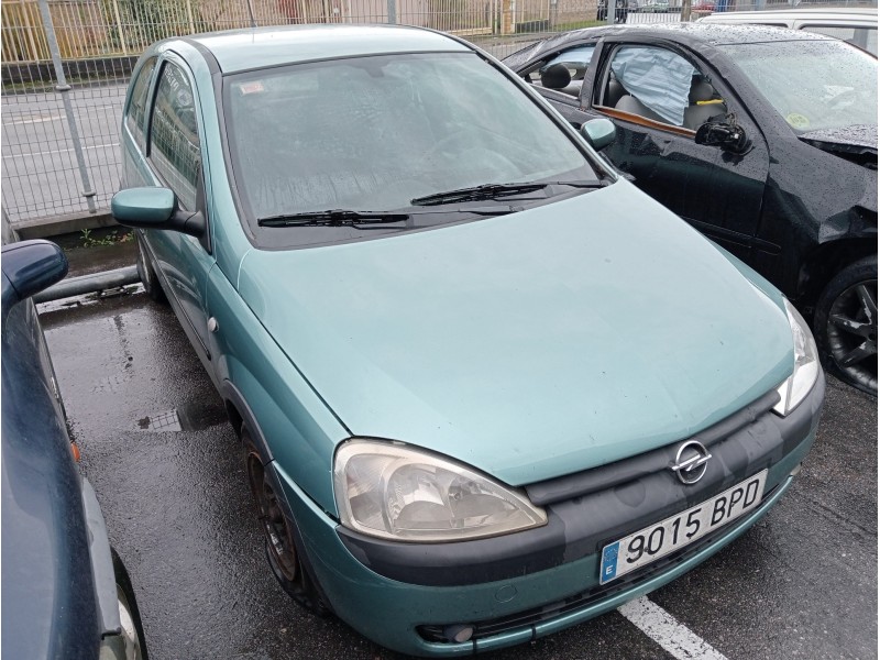 opel corsa c del año 2001