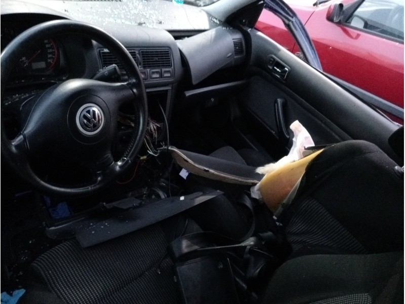 volkswagen golf iv berlina (1j1) del año 2000