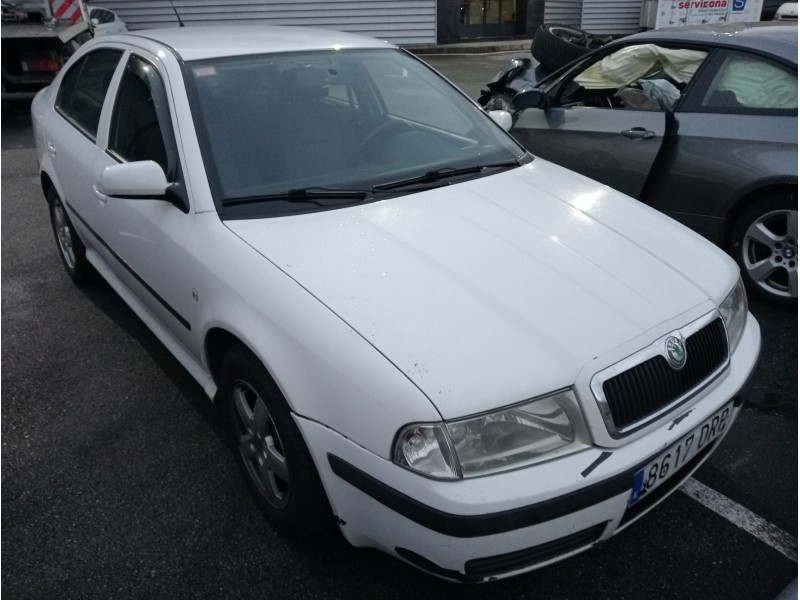 skoda octavia berlina (1u2) del año 2005