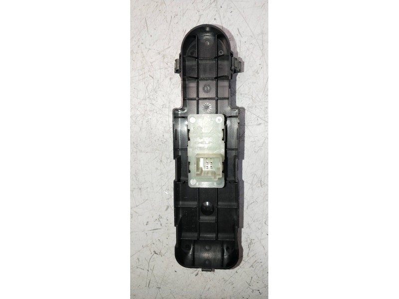 Recambio de mando elevalunas delantero derecho para peugeot 508 sw active referencia OEM IAM 98026388ZD  