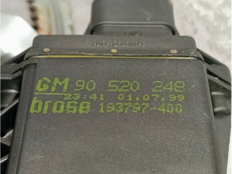 Recambio de elevalunas delantero derecho para opel omega b design edition berlina referencia OEM IAM 90520248 193797400 05360044