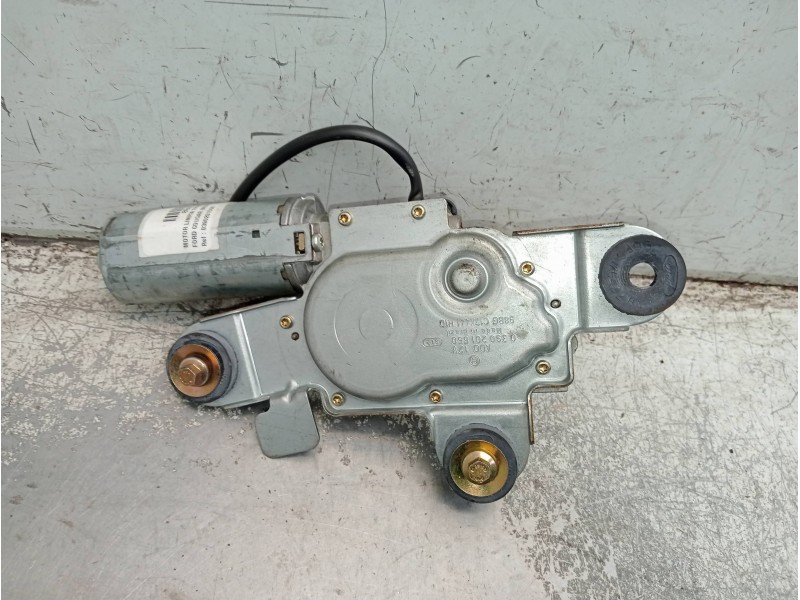 Recambio de motor limpia trasero para ford cougar (mc) v6 referencia OEM IAM 0390201550  