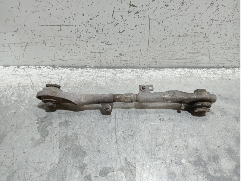 Recambio de brazo suspension superior trasero derecho para citroen c5 berlina feel edition referencia OEM IAM   