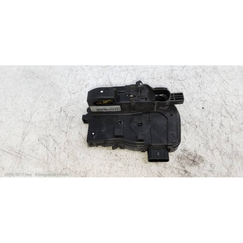 Recambio de motor cierre centralizado trasero derecho para kia sportage drive 4x2 referencia OEM IAM 814203U000  