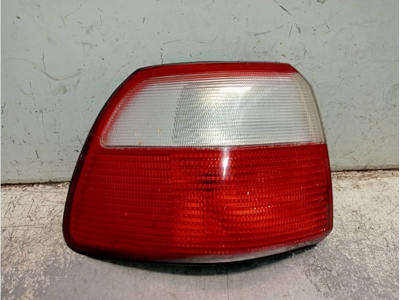 Recambio de piloto trasero izquierdo para opel omega b design edition berlina referencia OEM IAM   