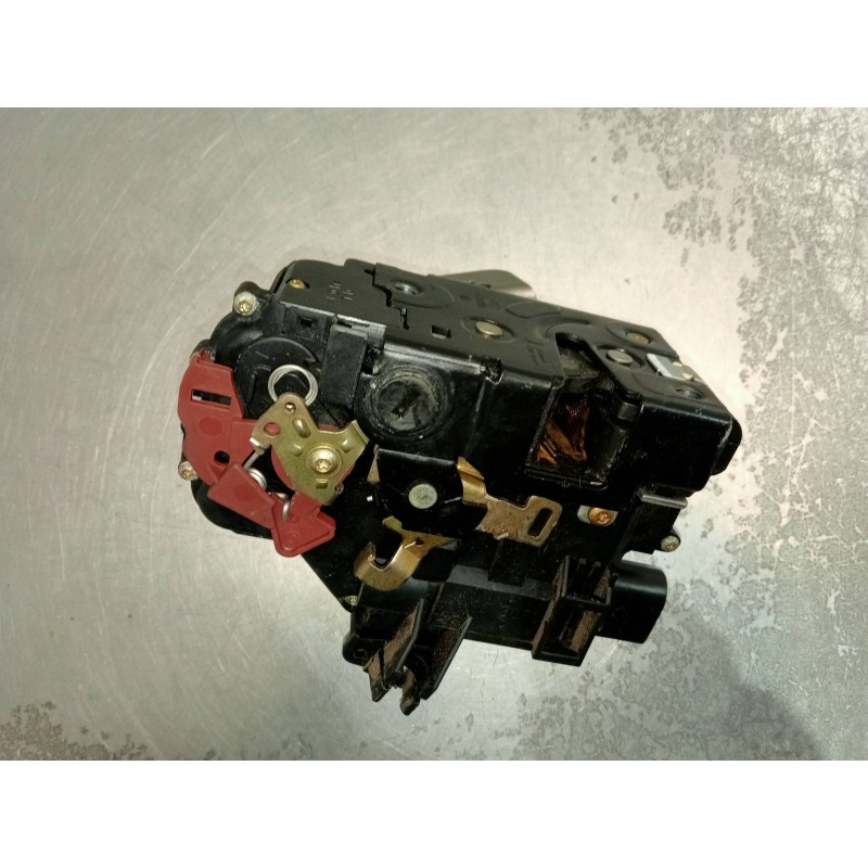 Recambio de motor cierre centralizado trasero derecho para audi a4 avant (8e) 2.5 tdi (114kw) referencia OEM IAM   5P
