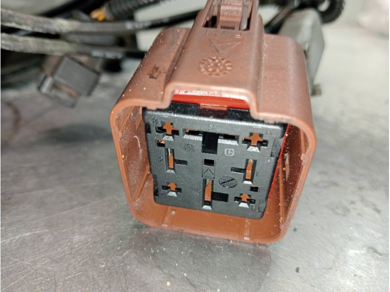 Recambio de electroventilador para peugeot 407 sw st confort referencia OEM IAM 3000128 102712 